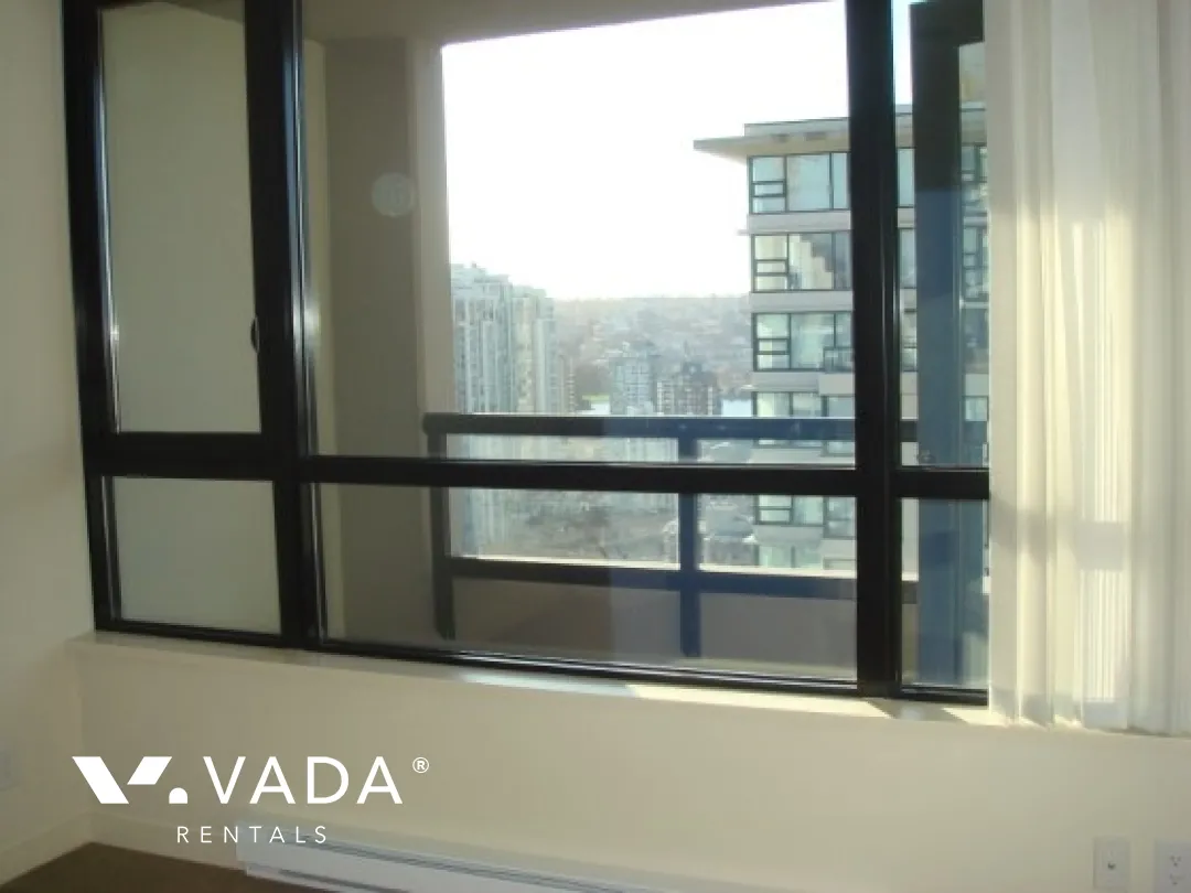 Yaletown Park in Yaletown - 1 Bedroom Apartment For Rent in Vancouver at 2805 - 909 Mainland Street, Vancouver, BC