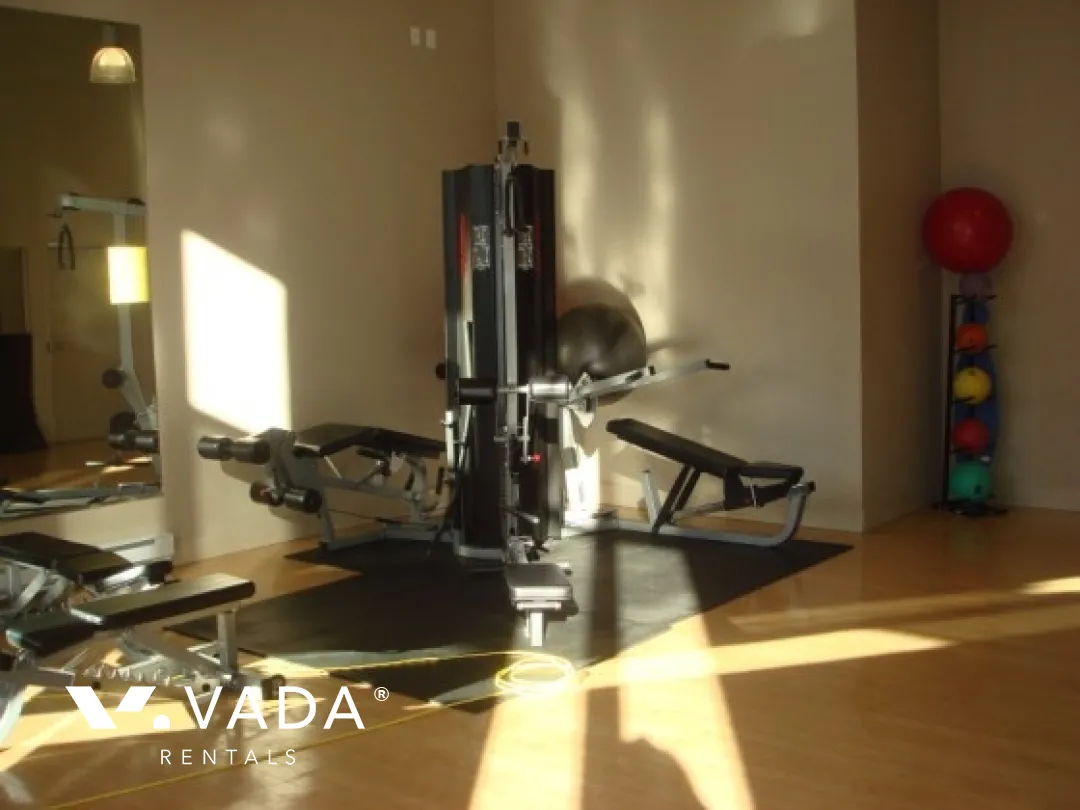 Yaletown Park in Yaletown - 1 Bedroom Apartment For Rent in Vancouver at 2805 - 909 Mainland Street, Vancouver, BC