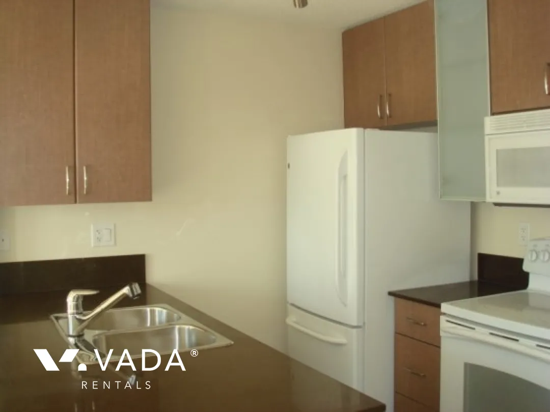 Yaletown Park in Yaletown - 1 Bedroom Apartment For Rent in Vancouver at 2805 - 909 Mainland Street, Vancouver, BC