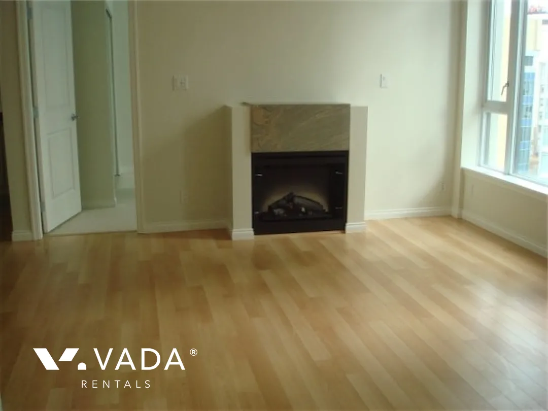 Ritz in Coal Harbour - 1 Bedroom Apartment For Rent in Vancouver at 1101 - 1211 Melville Street, Vancouver, BC