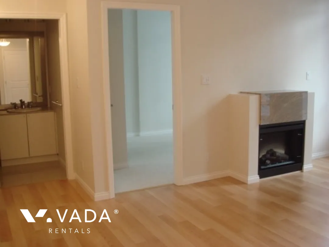 Ritz in Coal Harbour - 1 Bedroom Apartment For Rent in Vancouver at 1101 - 1211 Melville Street, Vancouver, BC