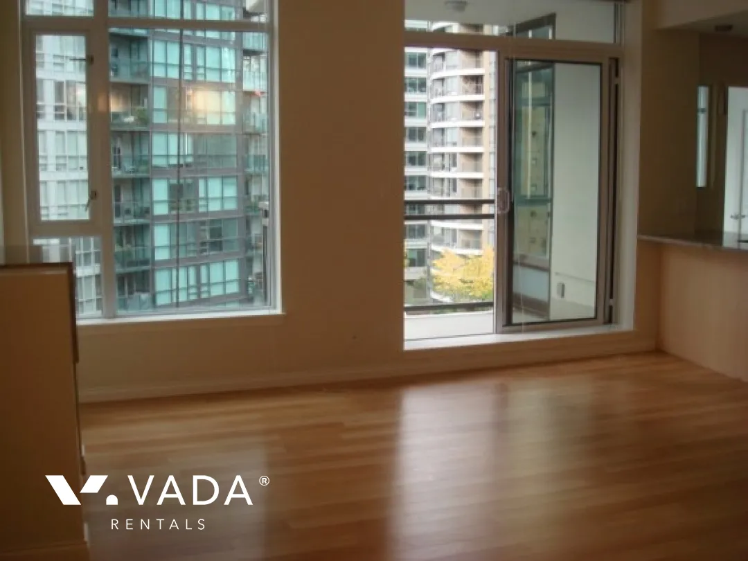 Ritz in Coal Harbour - 1 Bedroom Apartment For Rent in Vancouver at 1101 - 1211 Melville Street, Vancouver, BC