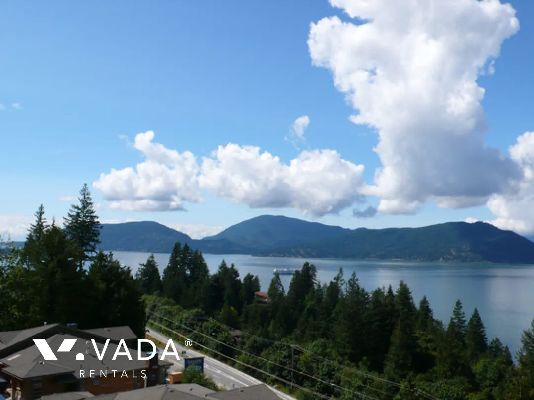 Seascapes in Howe Sound - 3 Bedroom Townhouse For Rent in West Vancouver at 8683 Seascape Drive, West Vancouver, BC