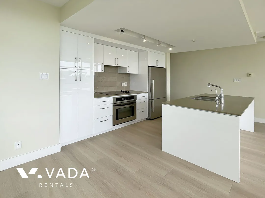 Vista Place in Central Lonsdale - 2 Bedroom Apartment For Rent in North Vancouver at 405 - 1320 Chesterfield Avenue North, North Vancouver, BC, V7M 0A6