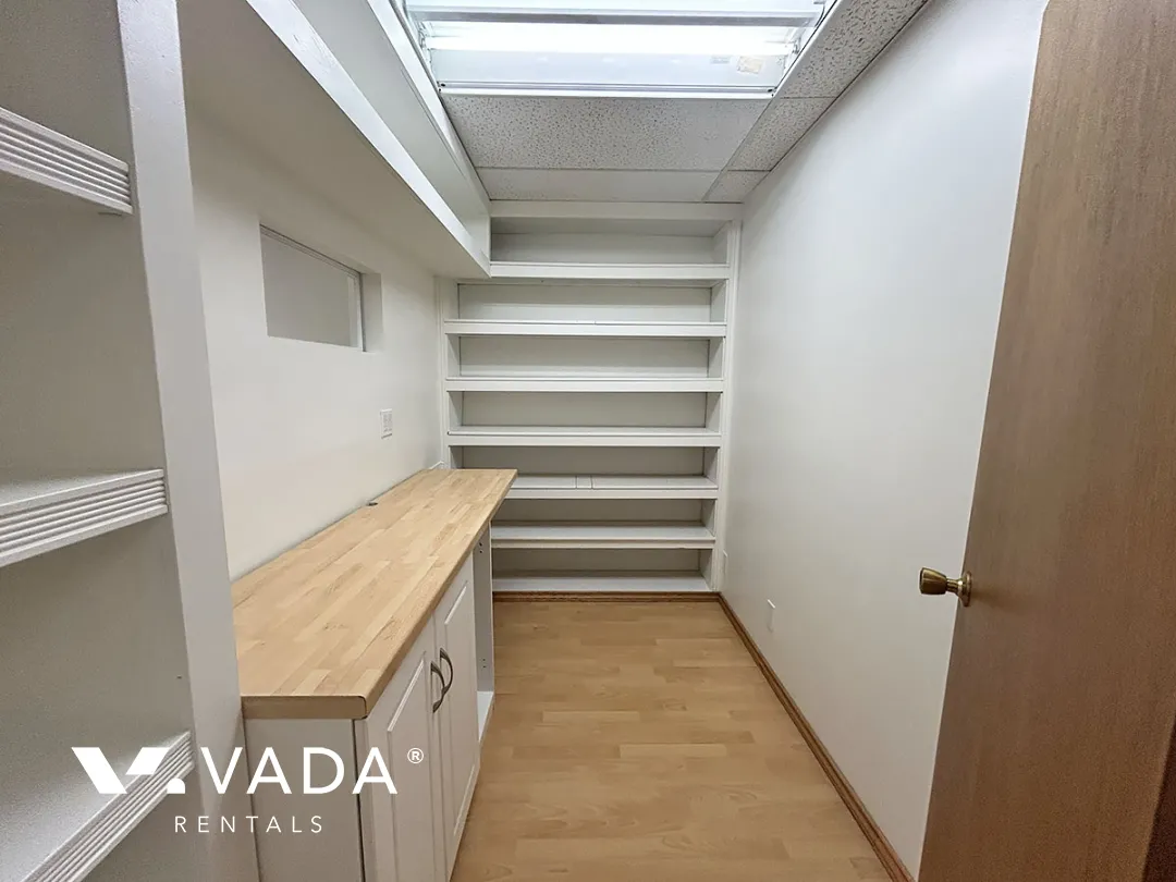 Central Lonsdale - Commercial Space For Lease in Medical Building at 204 - 135 East 15th Street, North Vancouver, BC, Canada