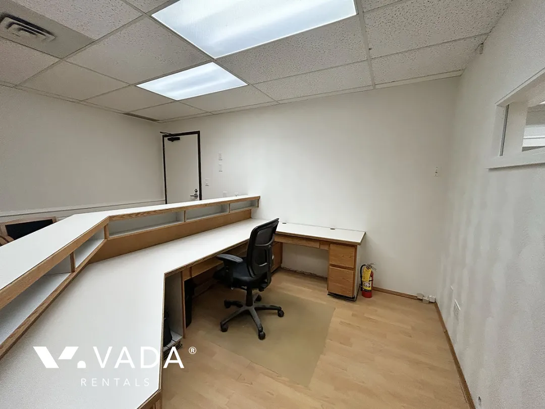 Central Lonsdale - Commercial Space For Lease in Medical Building at 204 - 135 East 15th Street, North Vancouver, BC, Canada