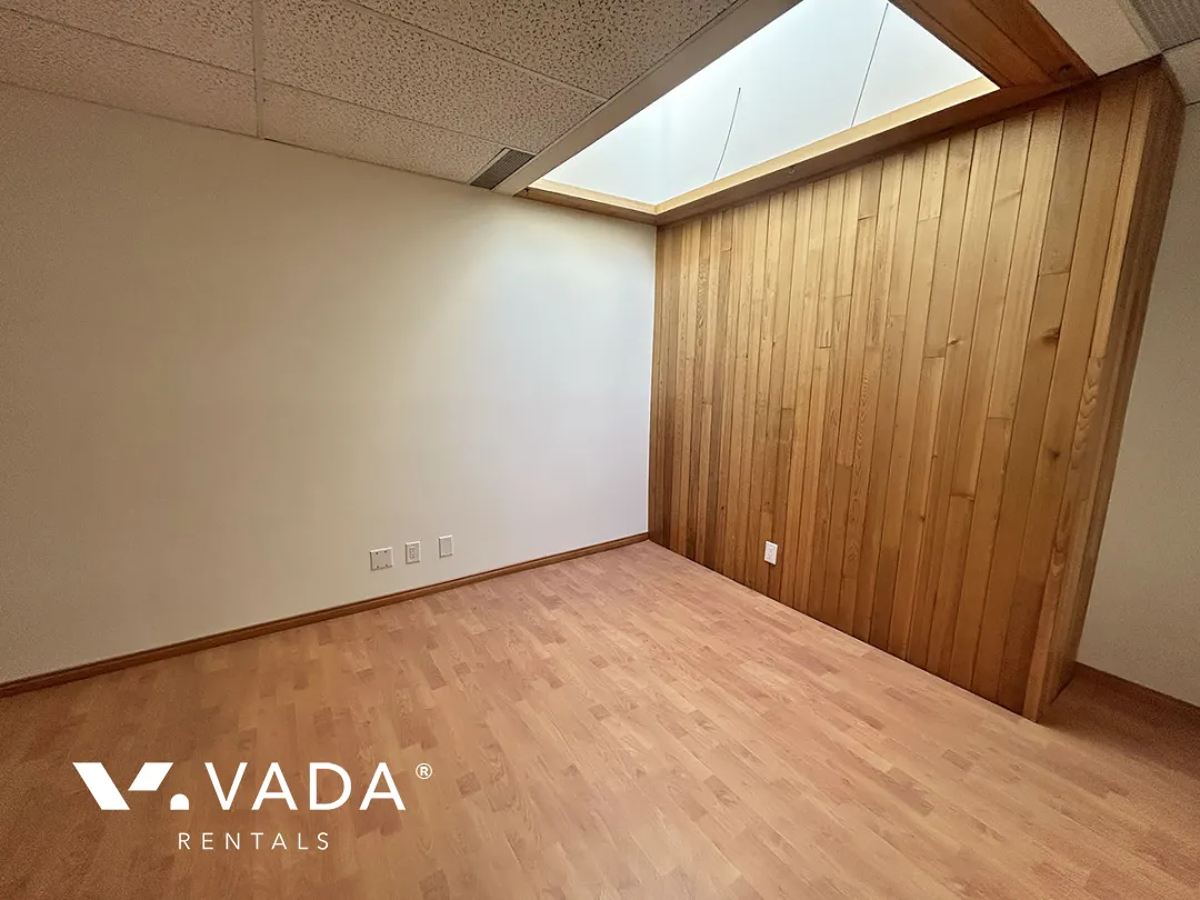 Central Lonsdale - Commercial Space For Lease in Medical Building at 204 - 135 East 15th Street, North Vancouver, BC, Canada