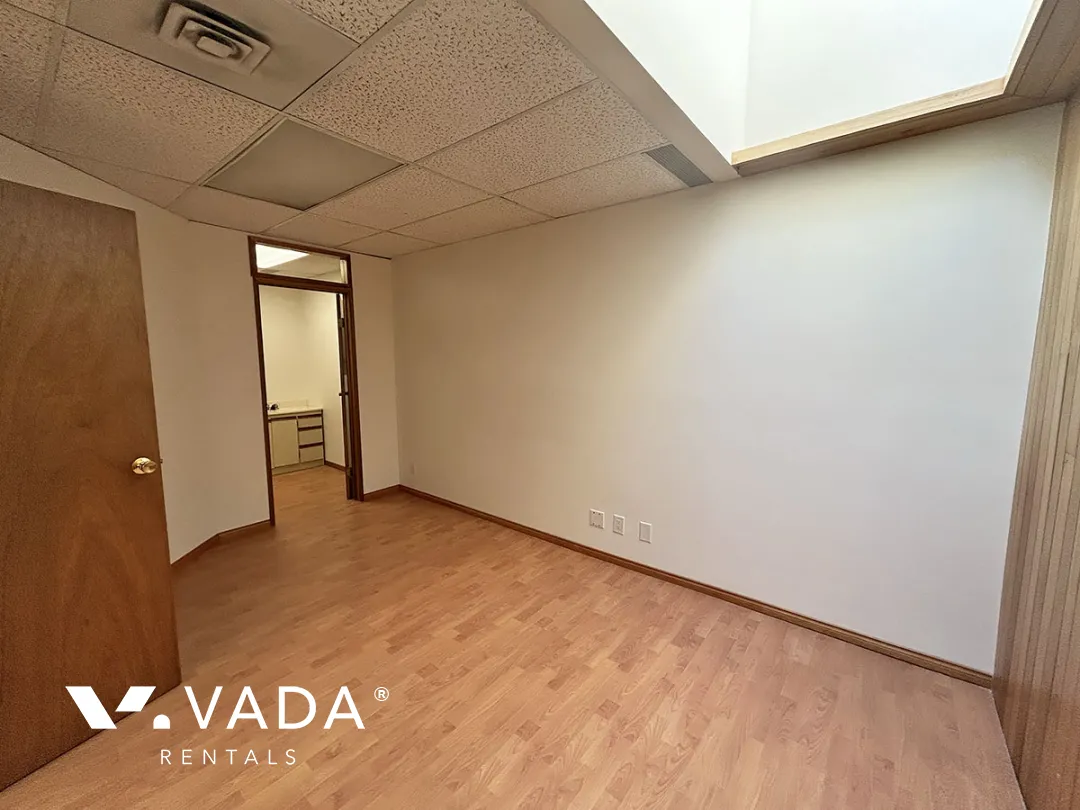 Central Lonsdale - Commercial Space For Lease in Medical Building at 204 - 135 East 15th Street, North Vancouver, BC, Canada