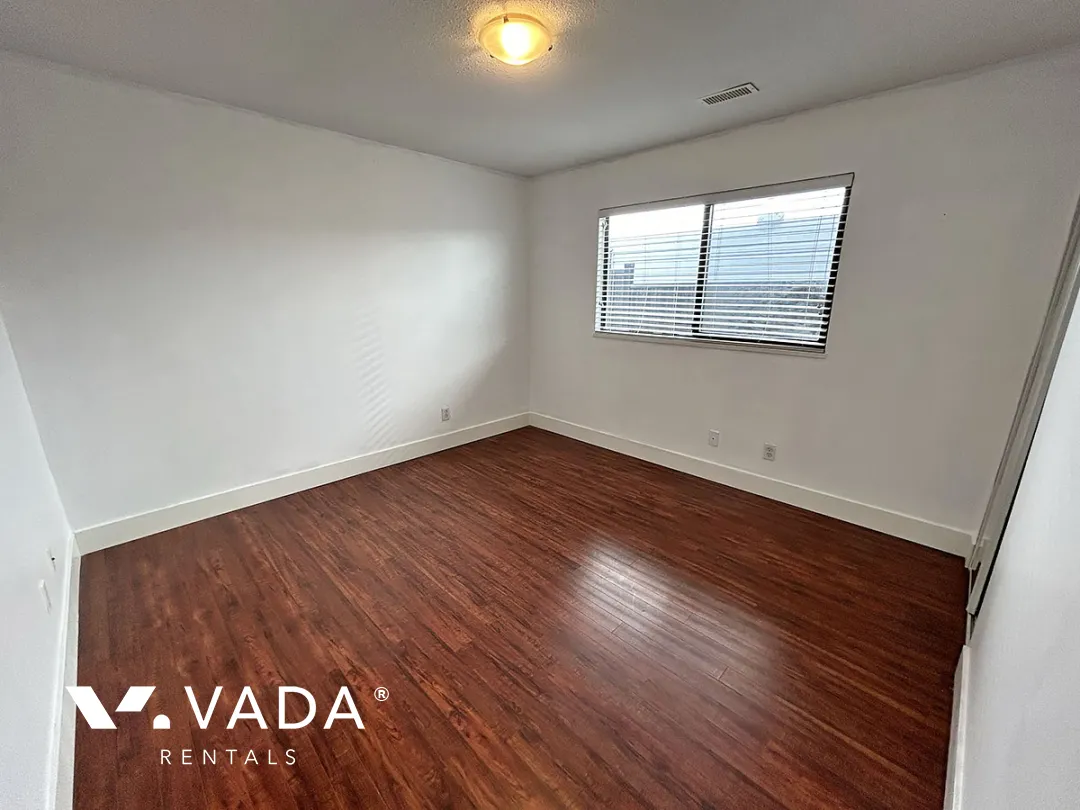 Glenwood - 2 Bedroom House (Lower Level) For Rent in Port Coquitlam at 3329B Liverpool Street, Port Coquitlam, BC, V3B 3V7