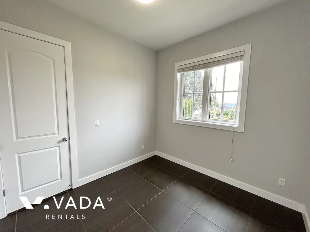 Sperling Duthie - 1 Bedroom Garden Suite For Rent in Burnaby at 6579 Sumas Drive, Burnaby, BC, V5B 2V1