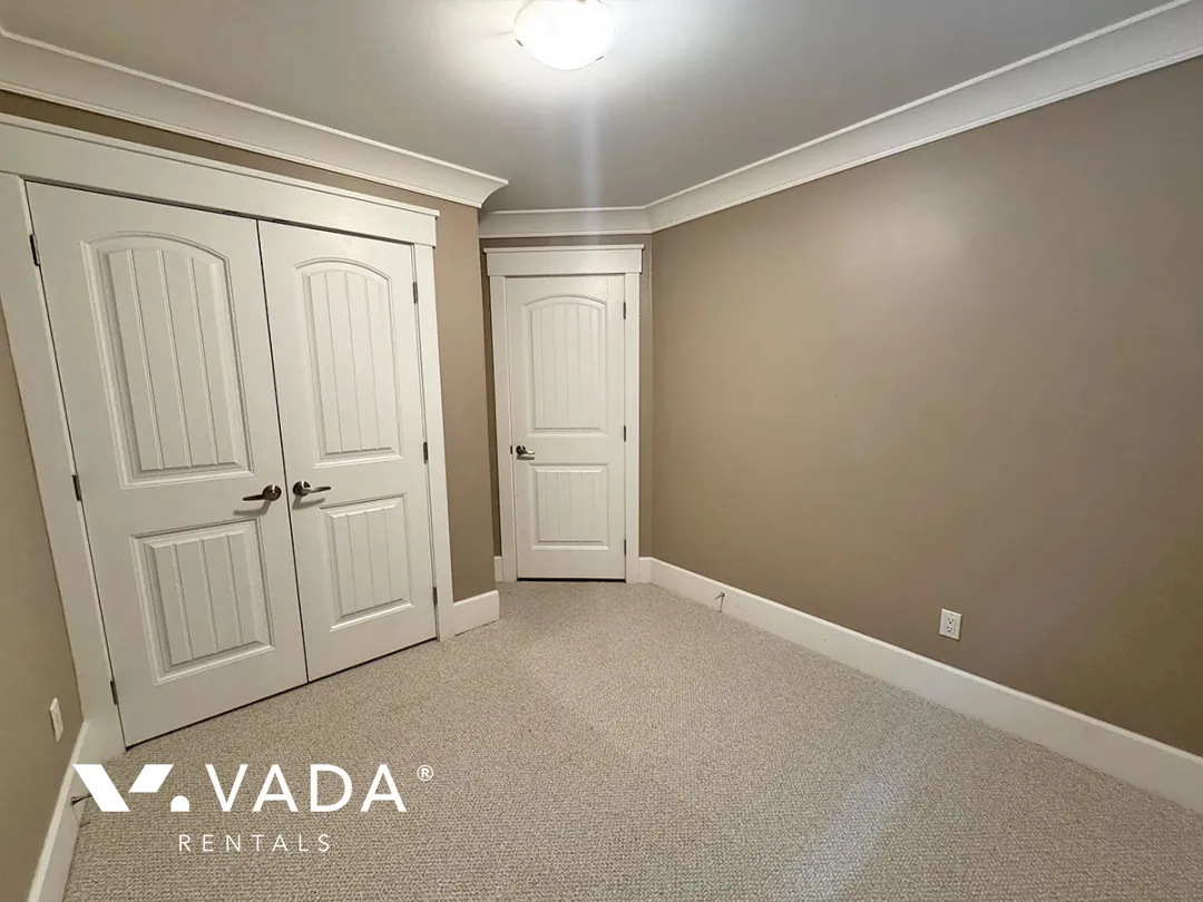 The Heights - 2 Bedroom Basement For Rent in New Westminster at 932 Chestnut Street, New Westminster, BC, V3L 4N5