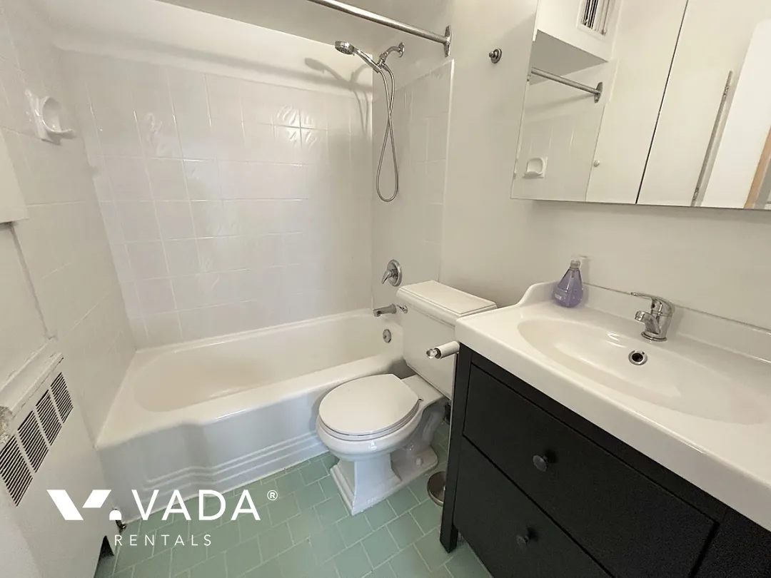 Valcrest Manor in The West End - 1 Bedroom Apartment For Rent in Vancouver at 12 - 1208 Burnaby Street, Vancouver, BC, V6E 1P5