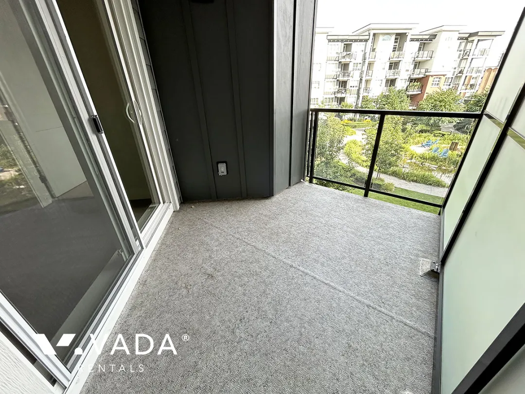 Montrose Square in Central POCO - 2 Bedroom Apartment For Rent in Port Coquitlam at 4420 - 2180 Kelly Avenue, Port Coquitlam, BC, V3C 0L1