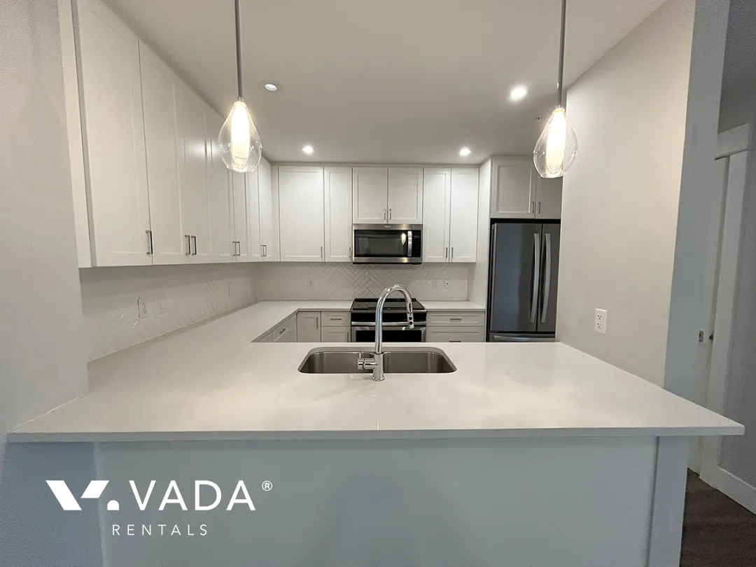 Montrose Square in Central POCO - 2 Bedroom Apartment For Rent in Port Coquitlam at 4420 - 2180 Kelly Avenue, Port Coquitlam, BC, V3C 0L1