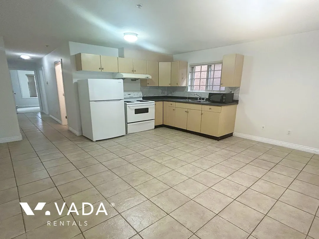 Victoria Fraserview - 2 Bedroom Garden Suite For Rent in Vancouver at 1885B East 55th Avenue, Vancouver, BC, V5P 1Z8