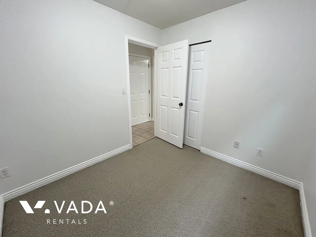 Victoria Fraserview - 2 Bedroom Garden Suite For Rent in Vancouver at 1885B East 55th Avenue, Vancouver, BC, V5P 1Z8