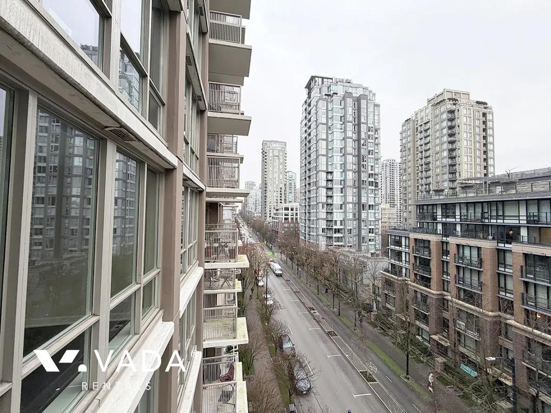 Donovan in Yaletown - 2 Bedroom Apartment For Rent in Vancouver at 809 - 1055 Richards Street, Vancouver, BC, V6B 0C2
