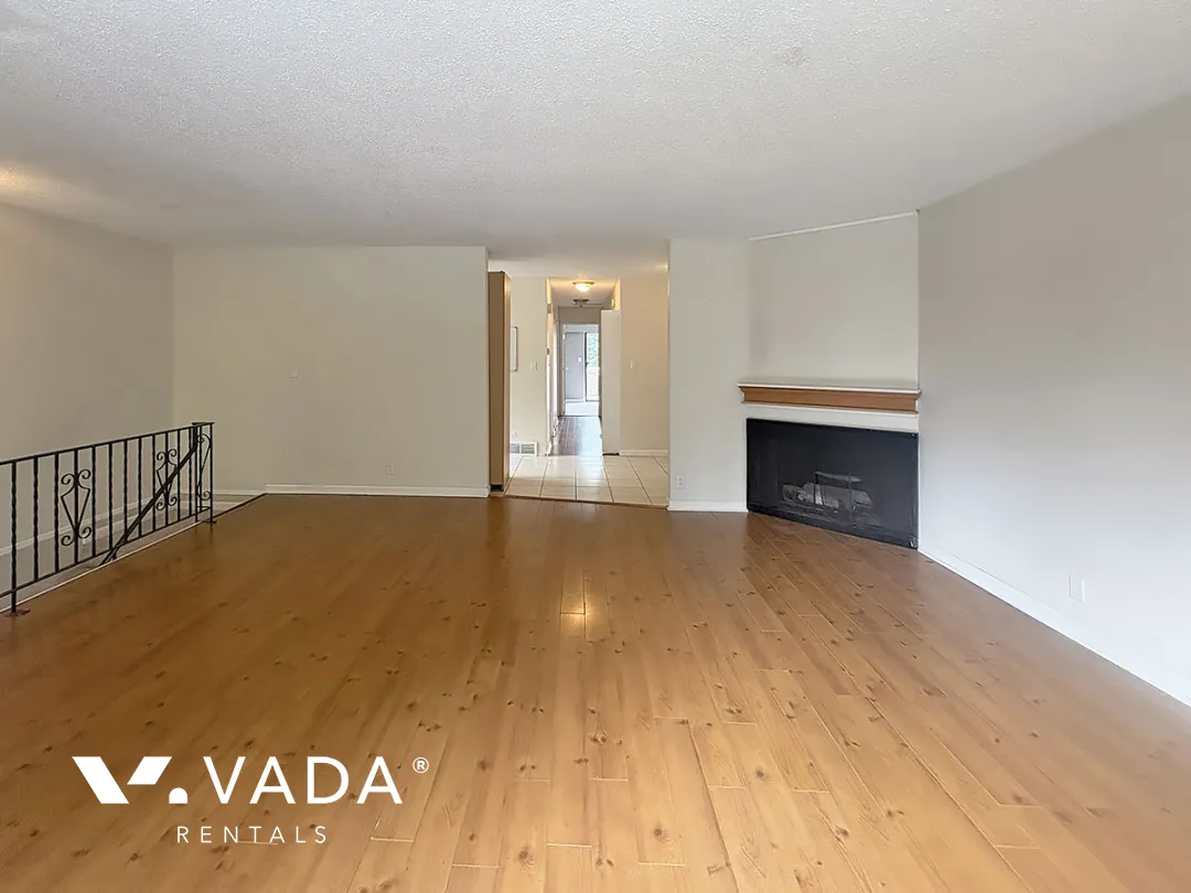 Burquitlam - 5 Bedroom Duplex For Rent in Coquitlam at 521A Ebert Avenue, Coquitlam, BC, V3J 2L1