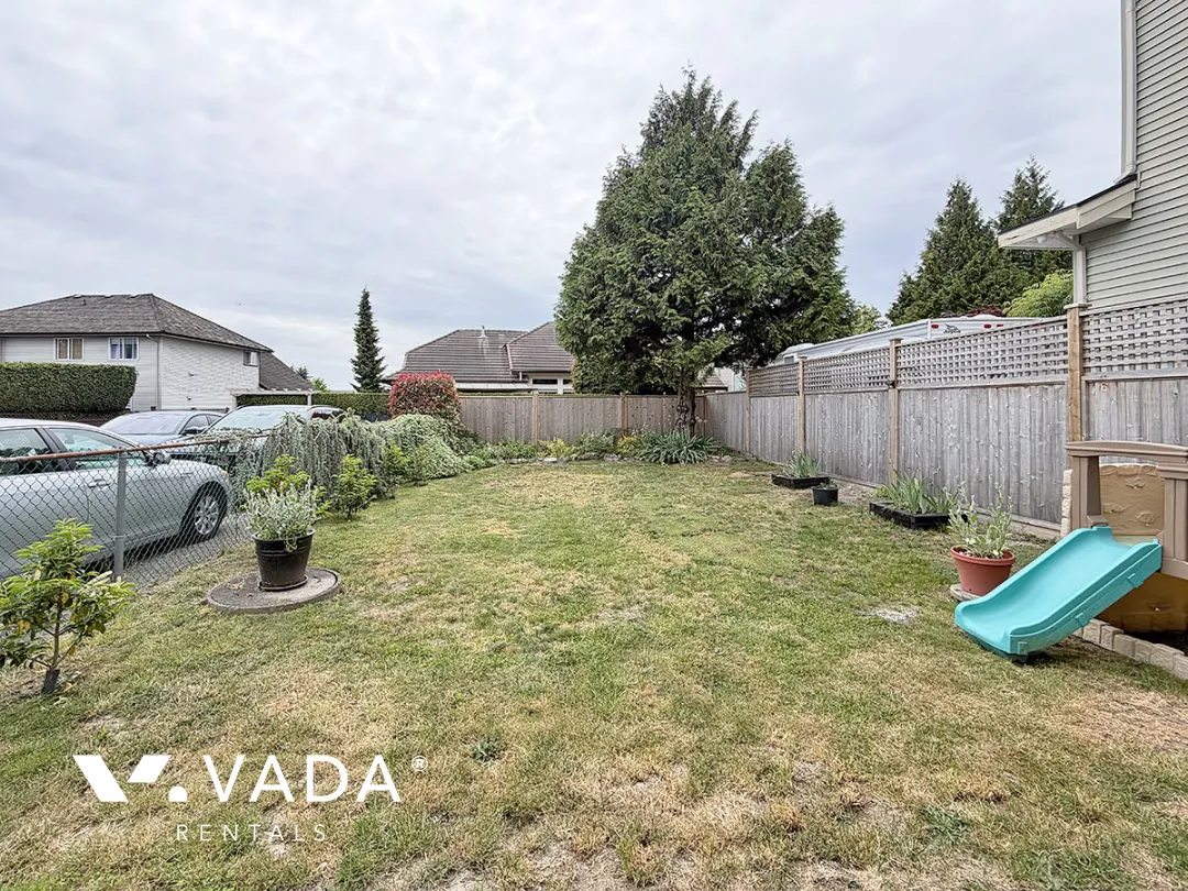 Cloverdale - 2 Bedroom Basement For Rent in Surrey at 6639B 184 Street, Surrey, BC, V3S 1G5