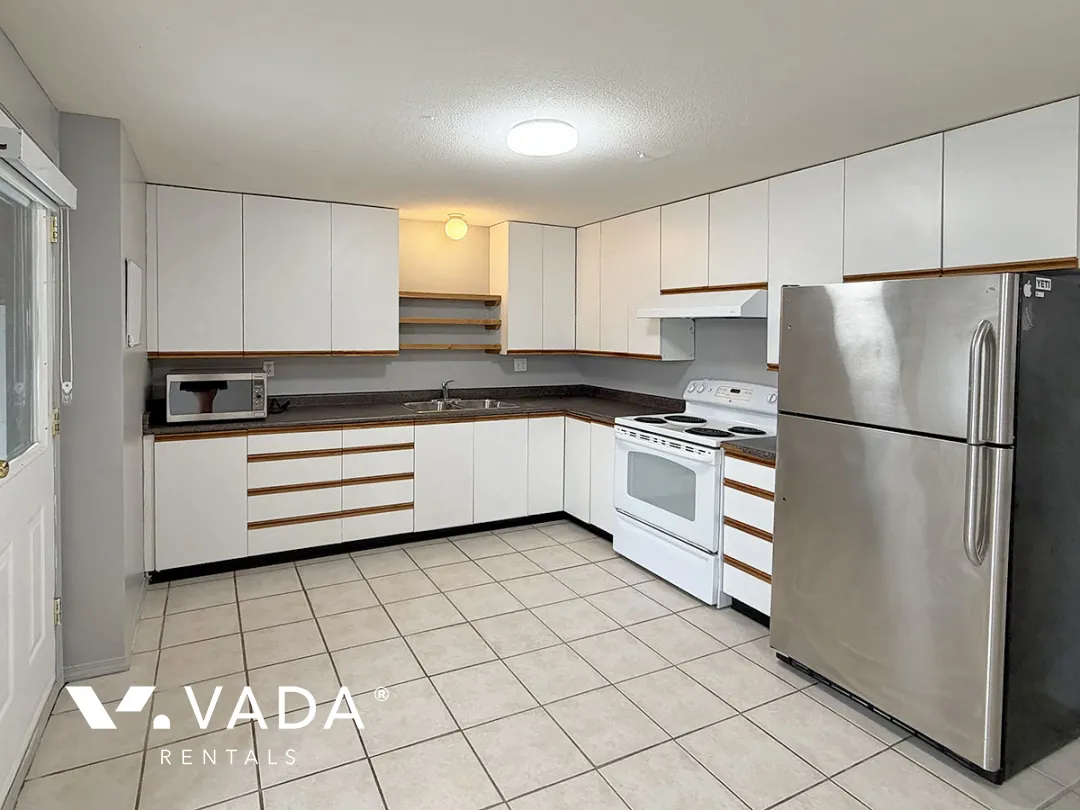 Cloverdale - 2 Bedroom Basement For Rent in Surrey at 6639B 184 Street, Surrey, BC, V3S 1G5