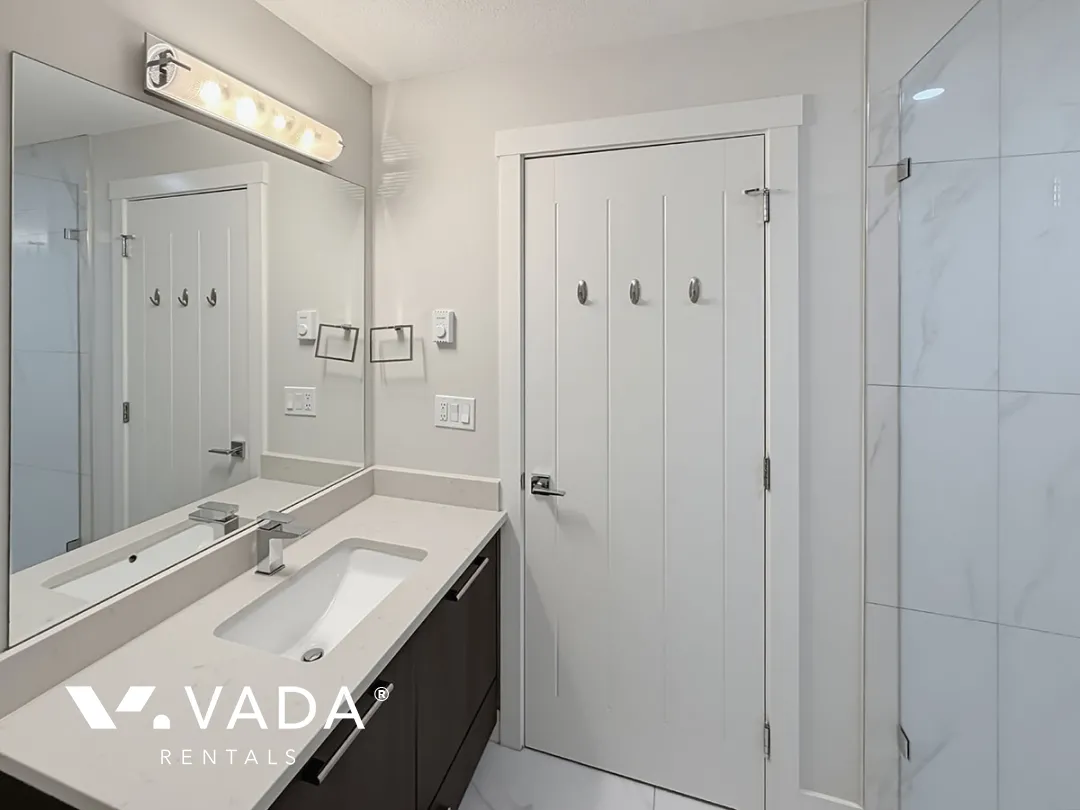Soho in Grandview Heights - 3 Bedroom Townhouse For Rent in Surrey at 32 - 16337 23A Avenue, Surrey, BC, V3Z 0S3