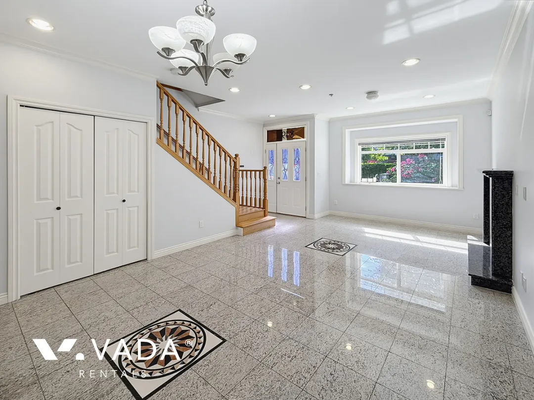 Marpole - 3 Bedroom Duplex For Rent in Vancouver at 8490 Hudson Street, Vancouver, BC, V6P 4M4