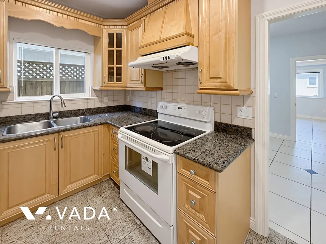 Marpole - 3 Bedroom Duplex For Rent in Vancouver at 8490 Hudson Street, Vancouver, BC, V6P 4M4