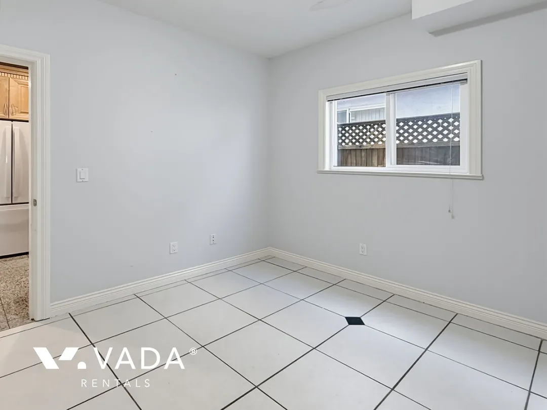Marpole - 3 Bedroom Duplex For Rent in Vancouver at 8490 Hudson Street, Vancouver, BC, V6P 4M4