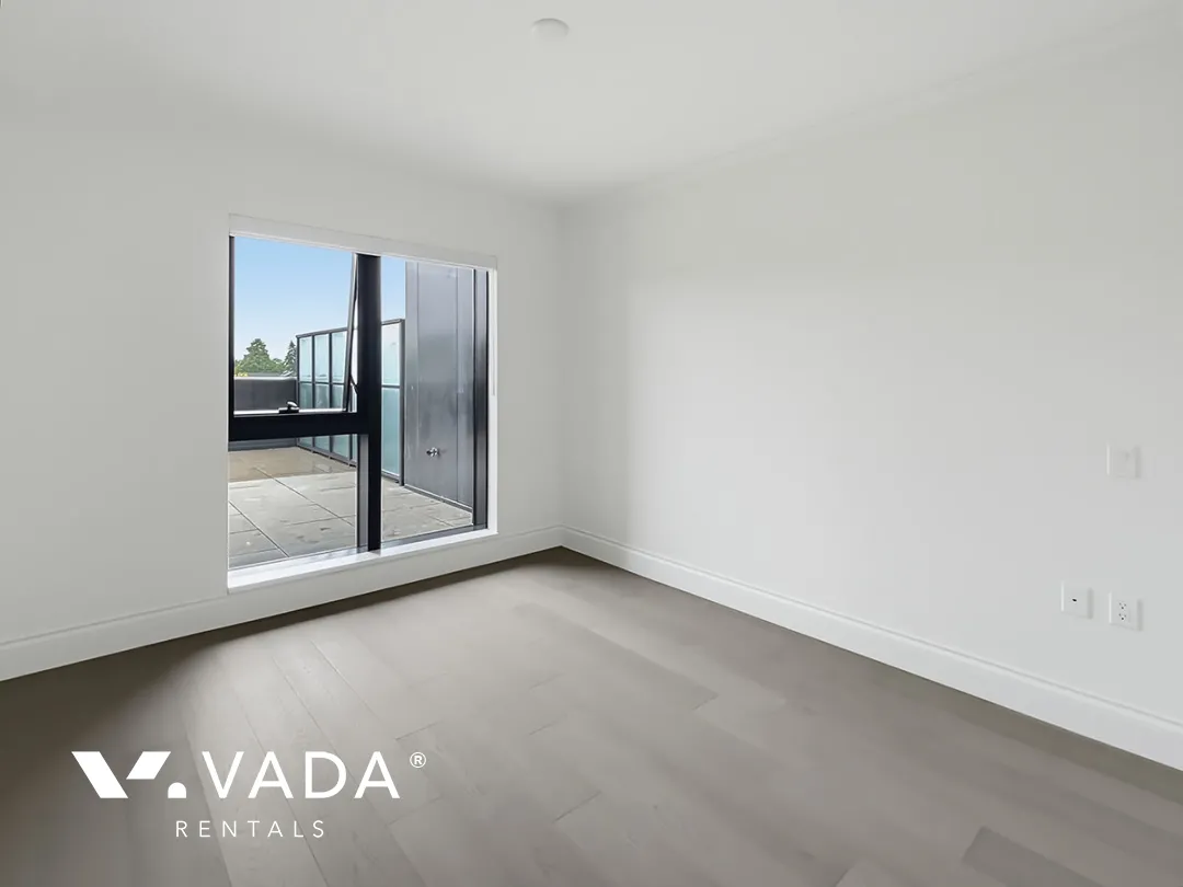 Gryphon House in Kerrisdale - 2 Bedroom Apartment For Rent in Vancouver at 302 - 2105 West 46th Avenue, Vancouver, BC, V6M 2L1