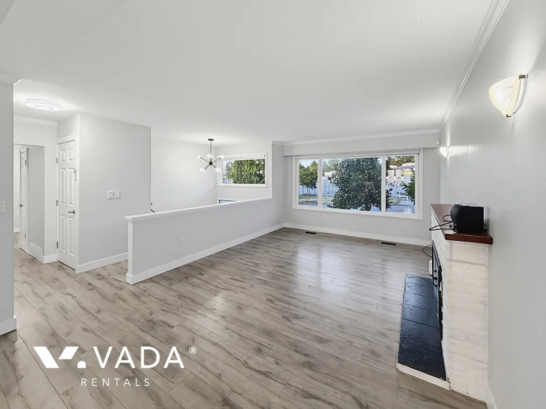 Bolivar Heights - 3 Bedroom House (Upper Level) For Rent in Surrey at 11327 - 138th Street, Surrey, BC, V3R 3C9