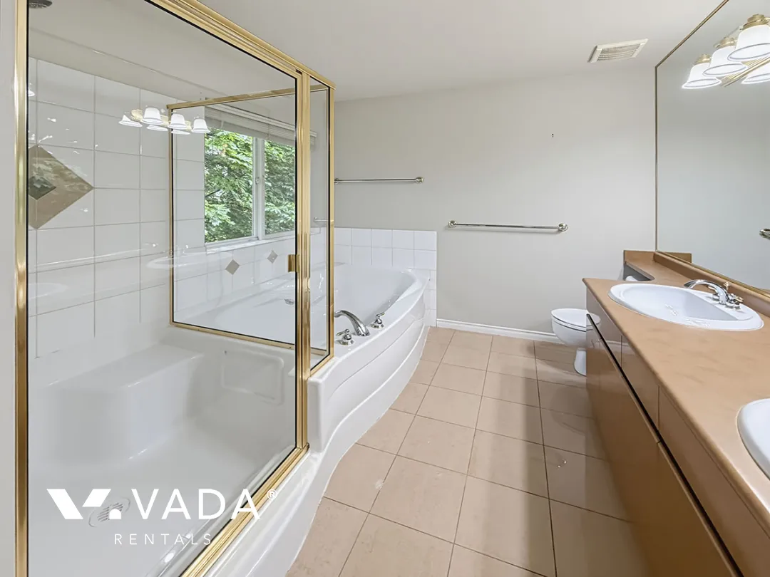 Citadel Pointe in Citadel - 3 Bedroom Townhouse For Rent in Port Coquitlam at 55 - 678 Citadel Drive, Port Coquitlam, BC, V3C 6M7
