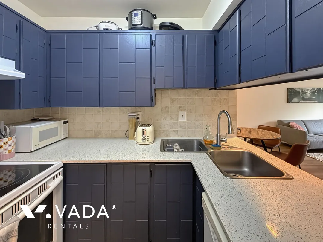 Casa Del Ray in Uptown - 1 Bedroom Apartment For Rent in New Westminster at 201 - 721 Hamilton Street, New Westminster, BC, V3M 2M7