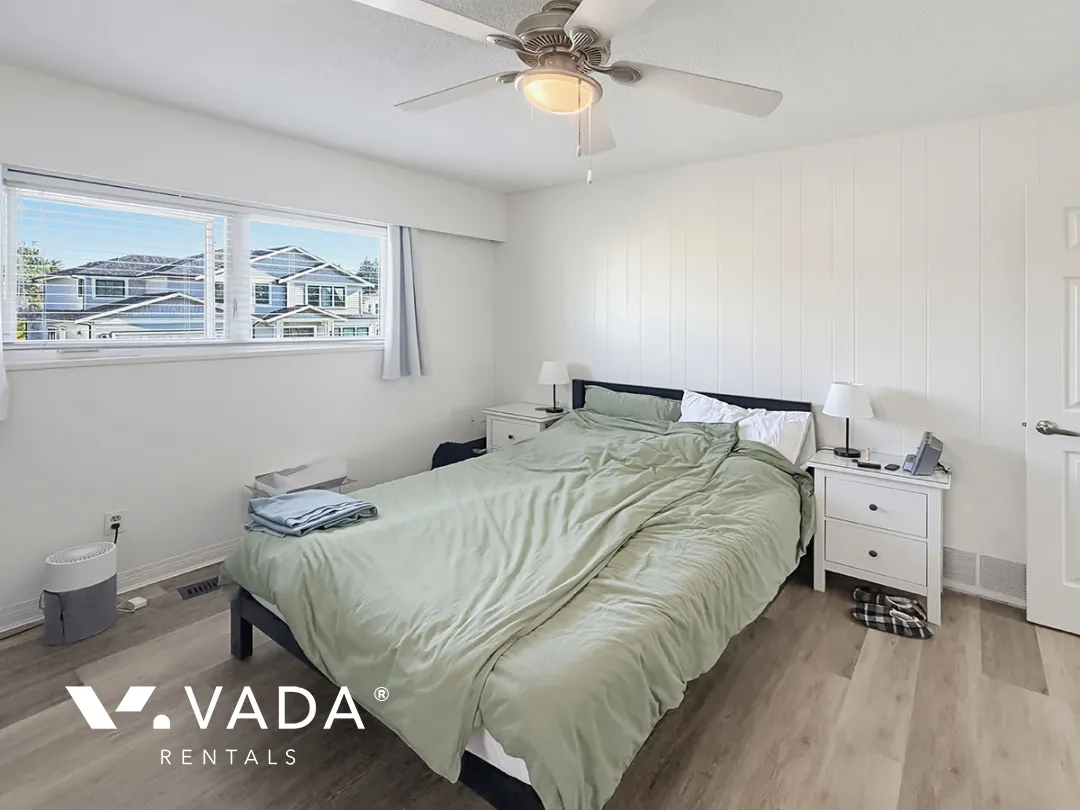 Steveston - 3 Bedroom House (Upper Level) For Rent in Richmond at 3380 Springthorne Crescent, Richmond, BC, V7E 1Z7