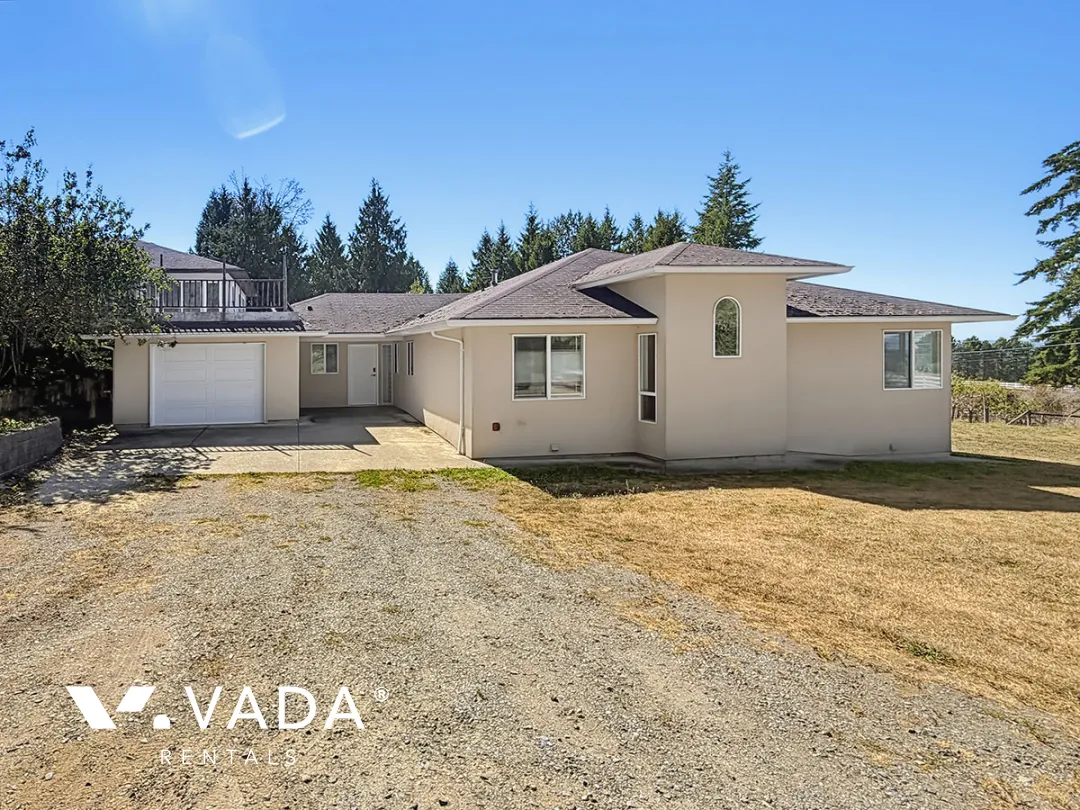Hazelmere in South Surrey - 3 Bedroom House (Upper Level) For Rent in Surrey at 19506 3A Avenue, Surrey, BC, V3Z 9S9