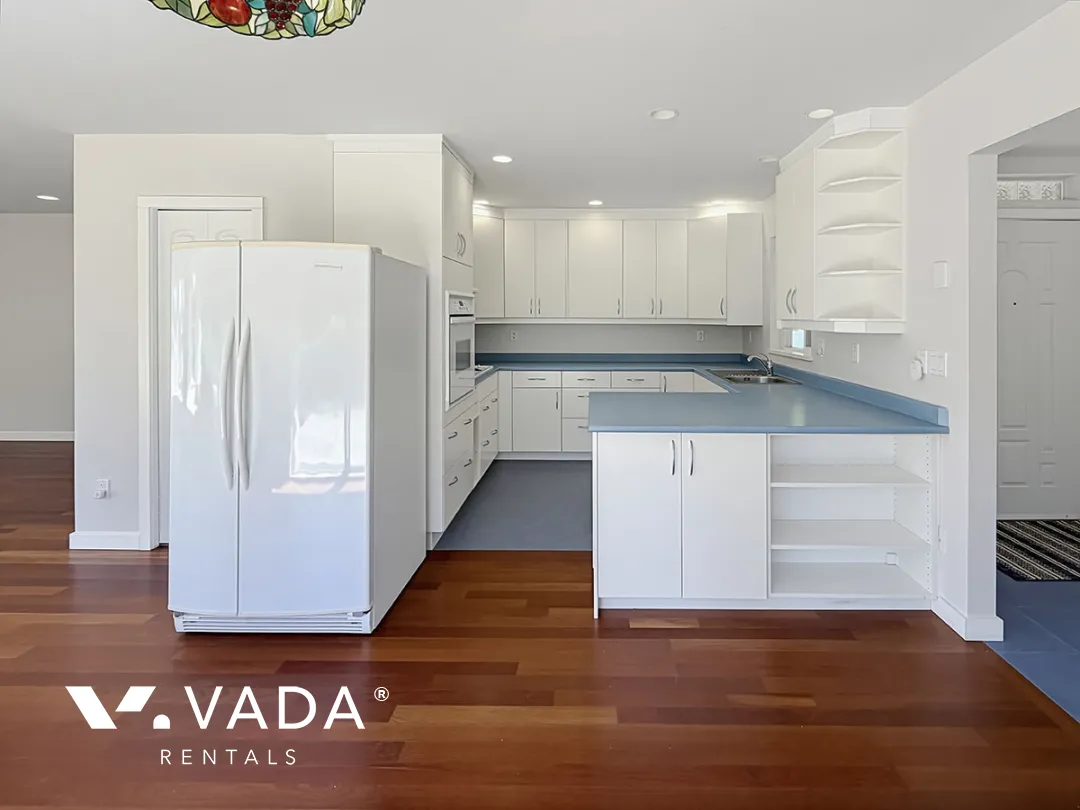 Hazelmere in South Surrey - 3 Bedroom House (Upper Level) For Rent in Surrey at 19506 3A Avenue, Surrey, BC, V3Z 9S9