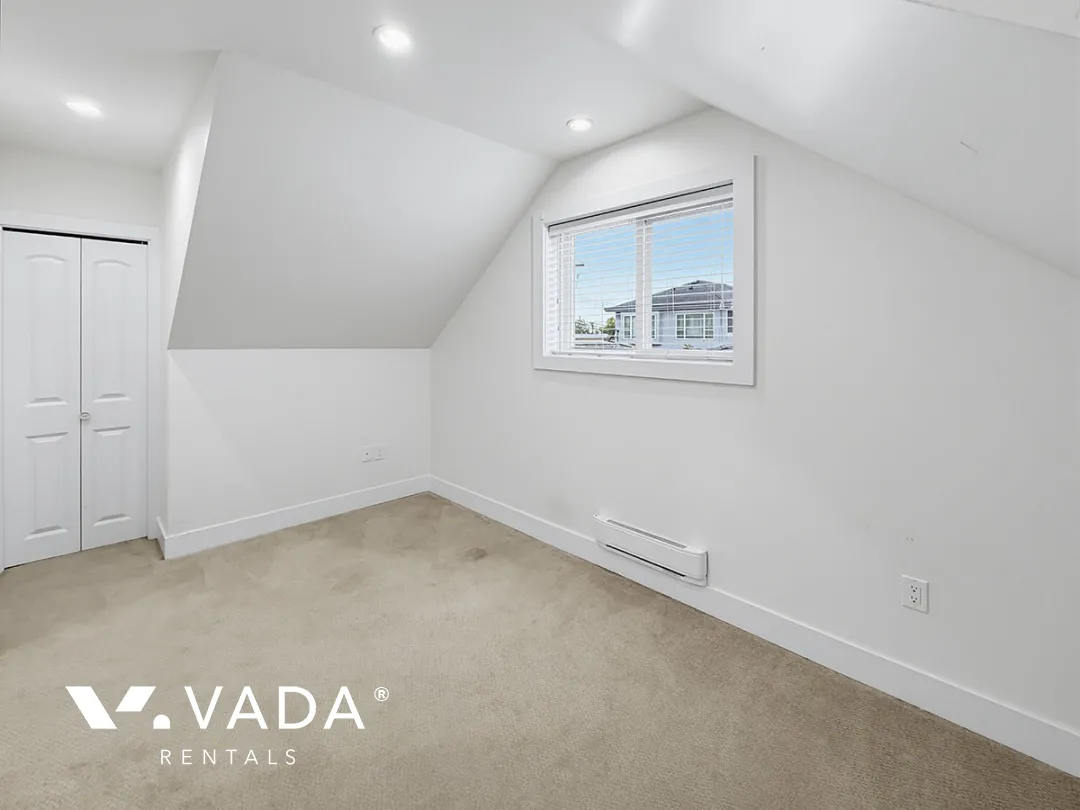 Marpole - 2 Bedroom Laneway House For Rent in Vancouver at 172 East 60th Avenue, Vancouver, BC, V5X 1Z6