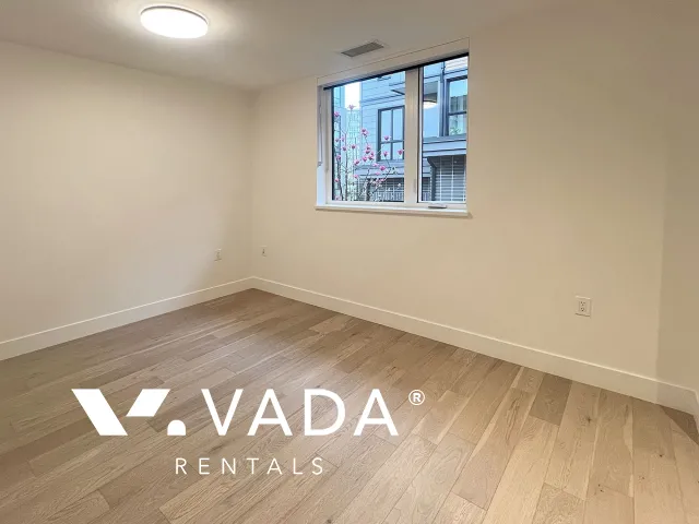 Format in Knight - 3 Bedroom Townhouse For Rent in Vancouver at 3987 Fleming Street, Vancouver, BC, V5N 0J1