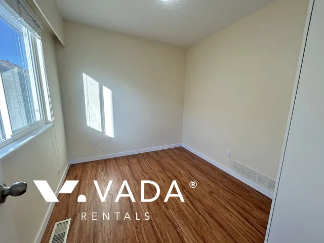 Marpole - 3 Bedroom House (Upper Level) For Rent in Vancouver at 8407 Osler Street, Vancouver, BC