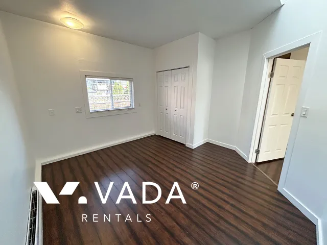 Queensborough - 1 Bedroom Coach House For Rent in New Westminster at 367 Fenton Street, New Westminster, BC, V3M 5J1