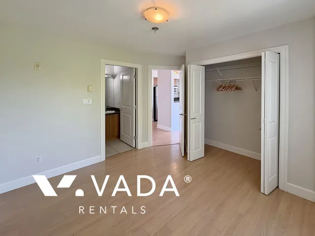 City View Terraces in Commercial Drive - 2 Bedroom Apartment For Rent in Vancouver at 402 - 1718 Venables Street, Vancouver, BC, V5L 2H4