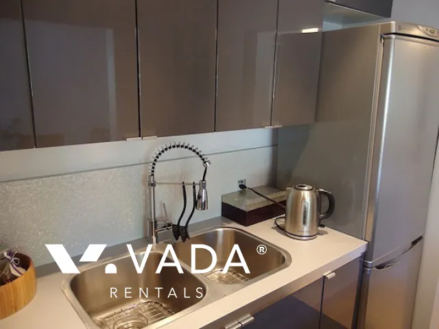 Frances Place in Commercial Drive - 1 Bedroom Apartment For Rent in Vancouver at 105 - 1622 Frances Street, Vancouver, BC