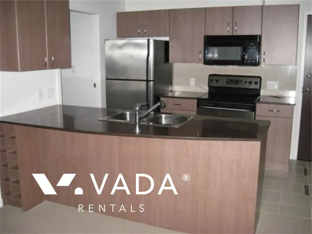 Hudson in Downtown - 1 Bedroom Apartment For Rent in Vancouver at 2604 - 610 Granville Street, Vancouver, BC