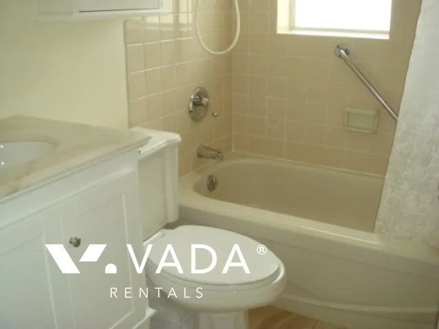 Seastrand in Dundarave - 1 Bedroom Apartment For Rent in West Vancouver at 1204 - 150 24th Street, West Vancouver, BC