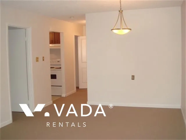 Bellevue Gardens in Ambleside - 1 Bedroom Apartment For Rent in West Vancouver at 403 - 2119 Bellevue Avenue, West Vancouver, BC