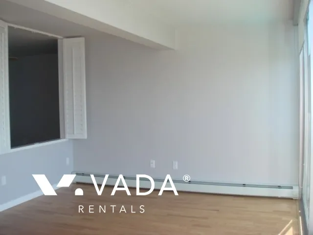 Seastrand in Dundarave - Studio For Rent in West Vancouver at 302 - 150 24th Street, West Vancouver, BC