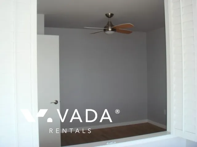 Seastrand in Dundarave - Studio For Rent in West Vancouver at 302 - 150 24th Street, West Vancouver, BC