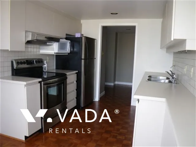 Emerald West in Downtown - 3 Bedroom Apartment For Rent in Vancouver at 2601 - 717 Jervis Street, Vancouver, BC