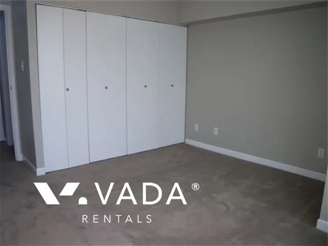 Emerald West in Downtown - 3 Bedroom Apartment For Rent in Vancouver at 2601 - 717 Jervis Street, Vancouver, BC