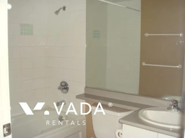 Harbourside Park in Coal Harbour - 1 Bedroom Apartment For Rent in Vancouver at 588 Broughton Street, Vancouver, BC