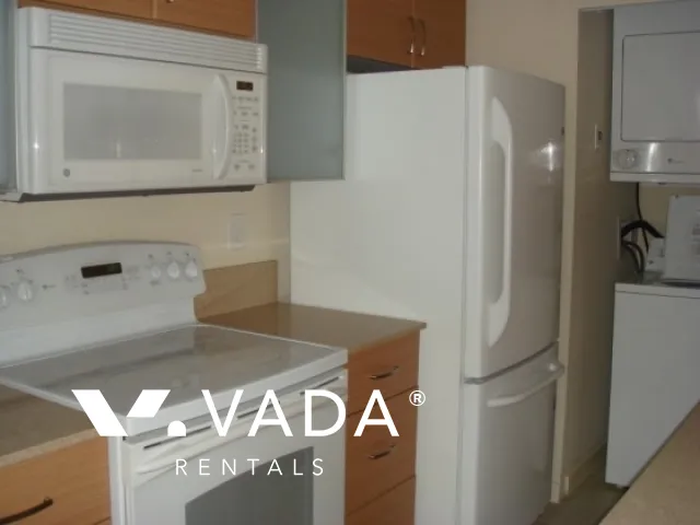 Yaletown Park in Yaletown - 2 Bedroom Apartment For Rent in Vancouver at 3002 - 909 Mainland Street, Vancouver, BC